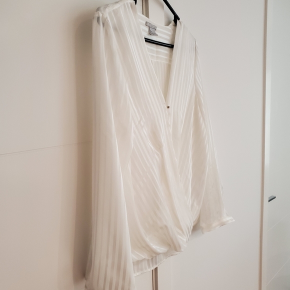 Striped White Wrap Sheer Blouse w/ Lining - New - Picture 4 of 6